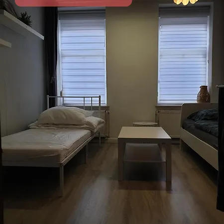 Nina - Monteurwohnung *