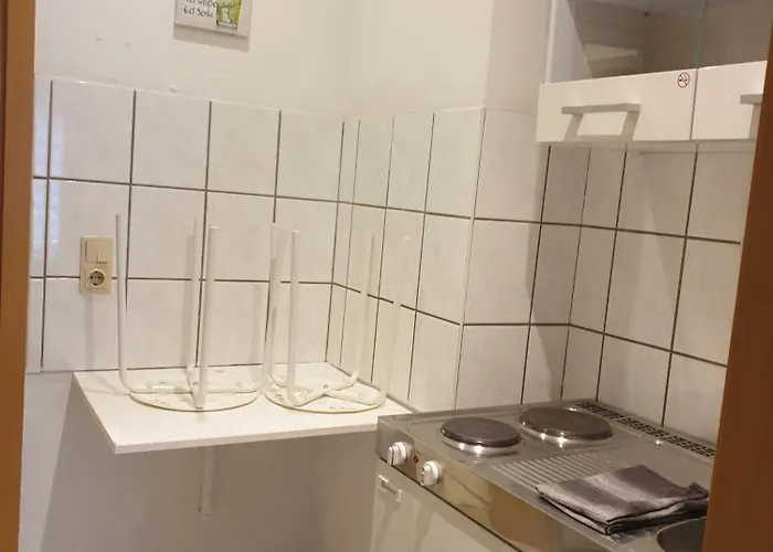 Nina - Monteurwohnung * Weißenfels